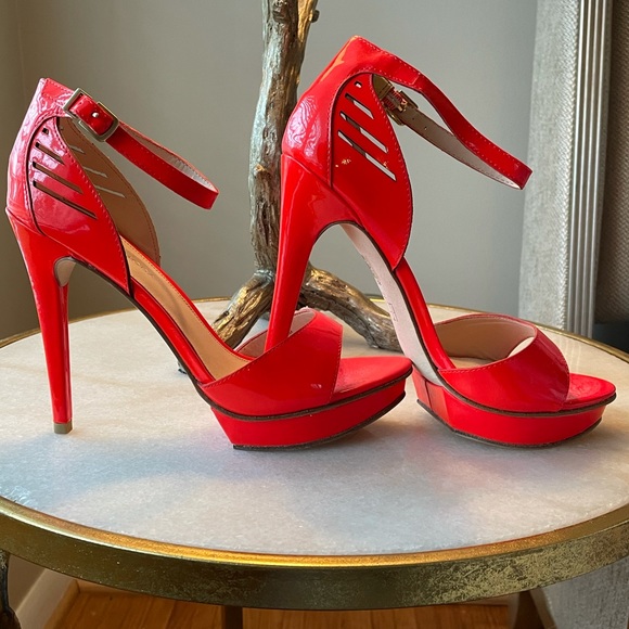 Pelle Moda - Picture 2 of 7